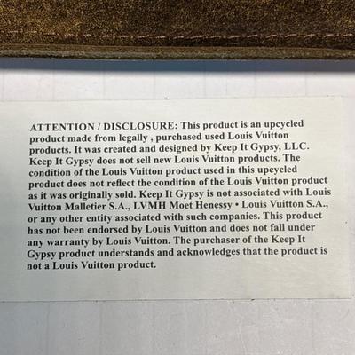 Keep It Gypsy LV accent card wallet