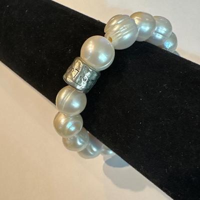 Lula n Lee pearl bracelet