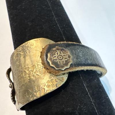 Barbosa Skull Cuff Bracelet