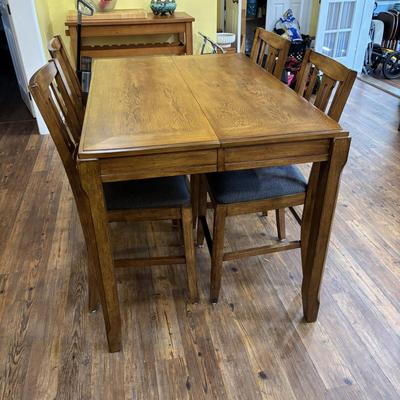 LOT 185: Pub Height Table & Chairs Set