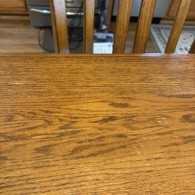 LOT 185: Pub Height Table & Chairs Set