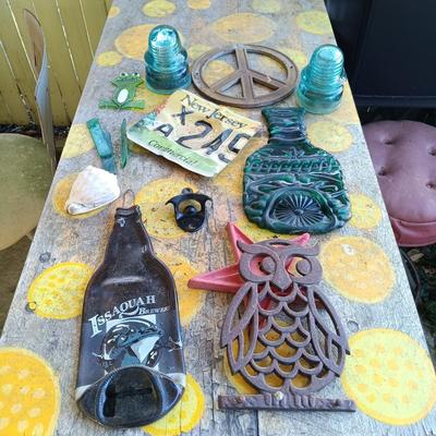 LOT 188: Cast Iron Star, Blue Glass Insulators, Glass Frog Wind Chime, Metal Peace Sign & More