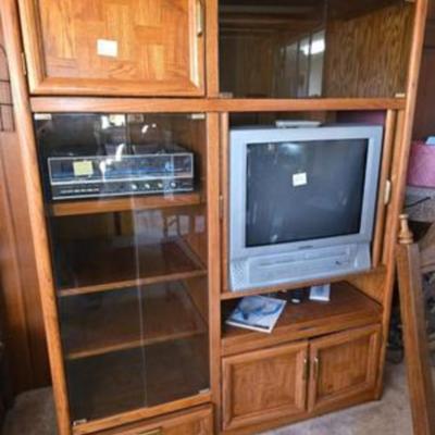 Entertainment center