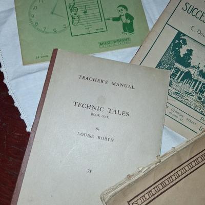 Sale Photo Thumbnail #29: 4 various piano music books. Various songs & scores. Large book is missing the back cover. All others in good condition.