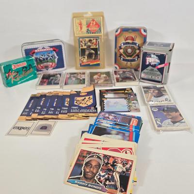 LOT 121: Various Baseball and Other Sports Cards