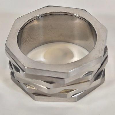 LOT 123: Ursinus College Athletics Watch, Multi-line Geometric Ring, and Various Pins