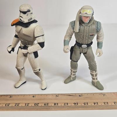 LOT 125: Multiple Star Wars Toy Figurines in C3PO Carrying Case