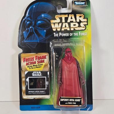 LOT 135: Hasbro Star Wars Freeze Frame Emperor's Royal Guard, Ewoks Wicket and Logray, Emperor Palpatine, and Lando Calrissian...