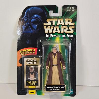 LOT 136: The Power of the Force Max Rebo Band Pairs Joh Yowza and Sy Snootles, Chewbacca Boushh Bounty, Anakin Skywalker, and Endor Rebel...