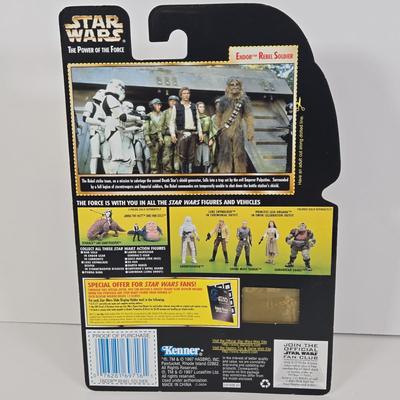 LOT 136: The Power of the Force Max Rebo Band Pairs Joh Yowza and Sy Snootles, Chewbacca Boushh Bounty, Anakin Skywalker, and Endor Rebel...