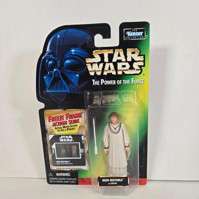 LOT 140: Hasbro Star Wars: The Power of the Force Luke Skywalker, Saelt-Marae (Yak Face), Mon Mothma, and Biggs Darklighter Action Figures