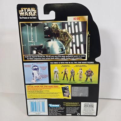 LOT 141: Kenner Star Wars: The Power of the Force R2-D2, Dengar, Ugnaughts, and Captain Piett Action Figures