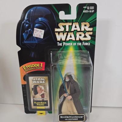 LOT 142: Kenner Star Wars Power of the Force Freeze Frame Luke Skywalker, Darth Vader, Princess Leia, and Ben (Obi-Wan) Kenobi Action...