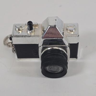 LOT 143: Various Keychains