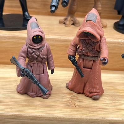 LOT 181F: Star Wars Power of the Force Action Figures - A New Hope w/ Accessories