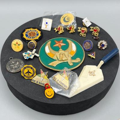 LOT 189J: Fraternal Organization Pins and More