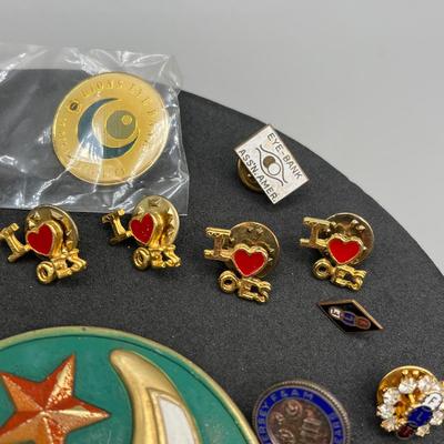 LOT 189J: Fraternal Organization Pins and More