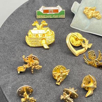 LOT 190J: Religious Pin Collection