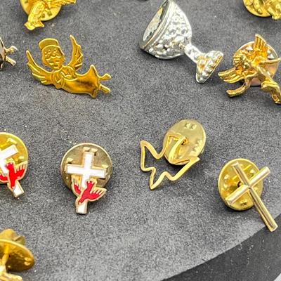 LOT 190J: Religious Pin Collection