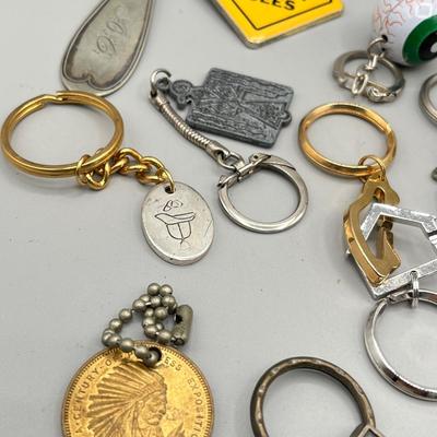 LOT 200J: Vintage Keychains