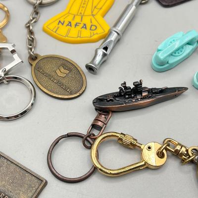 LOT 200J: Vintage Keychains