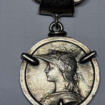 French Kande Medallion silver necklace