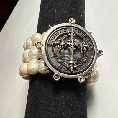 French Kande pearl bracelet with bag