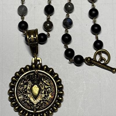 French Kande Crowned Heart necklace