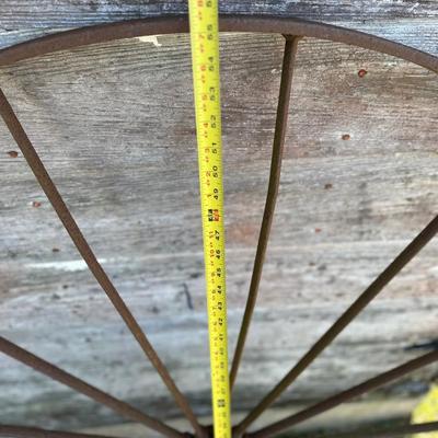 Antique Iron Wagon Wheel – Farm / Rustic Yard & Wall Décor