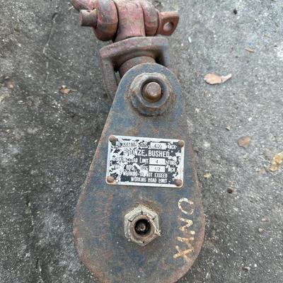 Heavy-Duty Industrial Snatch Blocks – Bronze Bushed (8-Ton & 4-Ton)