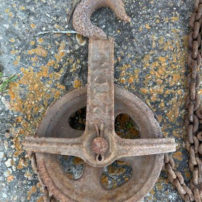 Antique Cast Iron Barn / Hay Pulley with Chain & Hook – “2 TON” Marked