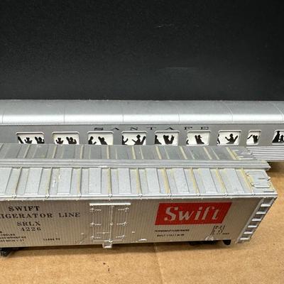 Vintage HO Scale Model Train Lot – Locomotives, Freight Cars, Track & Power Packs. HO Scamm