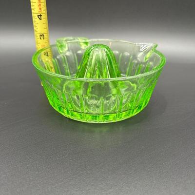 Vintage Uranium Glass Citrus Juicer / Reamer – Depression Era Green Glow