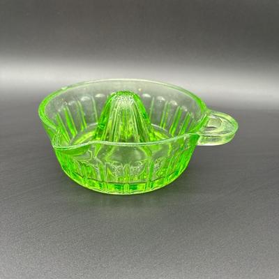 Vintage Uranium Glass Citrus Juicer / Reamer – Depression Era Green Glow