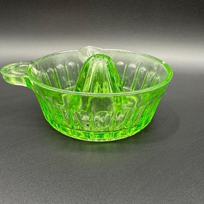 Vintage Uranium Glass Citrus Juicer / Reamer – Depression Era Green Glow