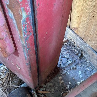 Vintage Coca-Cola Vending Machine – “Drink Coca-Cola in Bottles” – Ice Cold – As-Is / Restoration Project