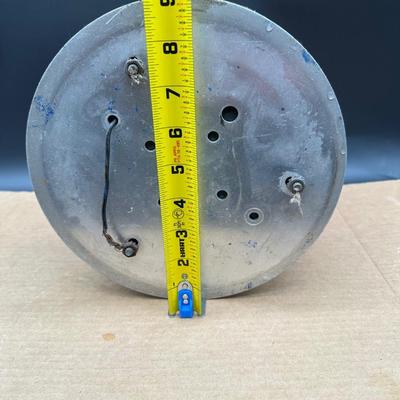 Vintage Yankee Red Rotating Warning Beacon Light – SAE W3-75 – Industrial / Emergency