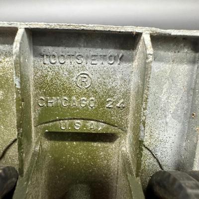 Vintage Tootsietoy Die-Cast Flatbed Truck – Chicago USA – Original Paint