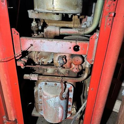 1950s Bennett Model 966 Conoco “Dino Supreme” Gas Pump – Original Patina Survivor