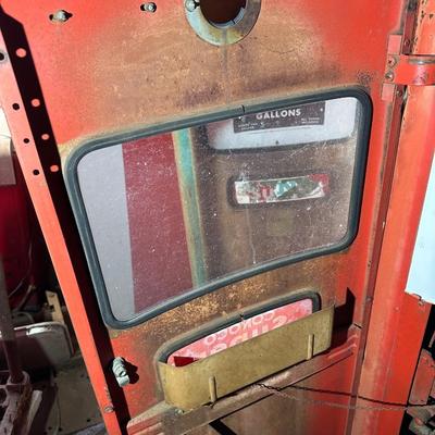 1950s Bennett Model 966 Conoco “Dino Supreme” Gas Pump – Original Patina Survivor