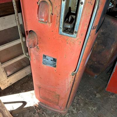 1950s Bennett Model 966 Conoco “Dino Supreme” Gas Pump – Original Patina Survivor