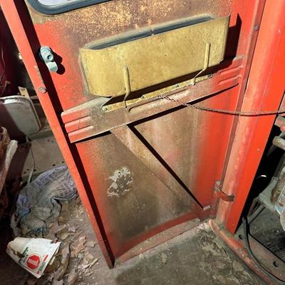 1950s Bennett Model 966 Conoco “Dino Supreme” Gas Pump – Original Patina Survivor