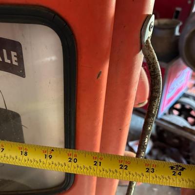 1950s Bennett Model 966 Conoco “Dino Supreme” Gas Pump – Original Patina Survivor