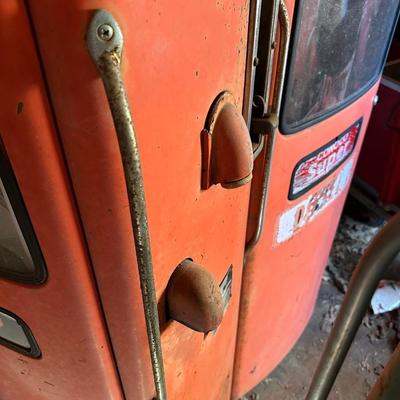 1950s Bennett Model 966 Conoco “Dino Supreme” Gas Pump – Original Patina Survivor