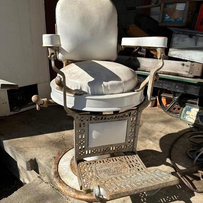 Early 1900’s Antique Cast-Iron Barber Chair w/ Footrest – The Dazey Company – Industrial Barber Shop Chair