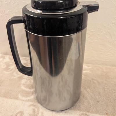 Stainless steel carafe