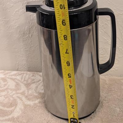 Stainless steel carafe