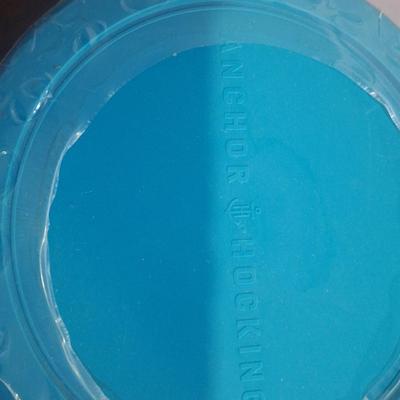 Anchor hocking glass food storage containers with blue lids