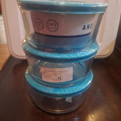 Anchor hocking glass food storage containers with blue lids