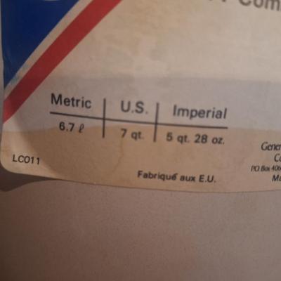 Columbian Enamelware 11 Combinet chamber pot